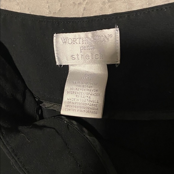 Worthington - Black Button-Detail Dress Shorts - Picture 5 of 6